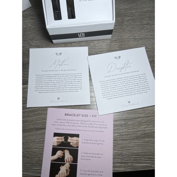 Stella Valle Mother Daughter Bracelet Gift Set NIB 2 Piece Gold Silver Tone - Picture 4 of 7